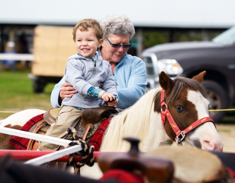 grandma-kid-horse-ride